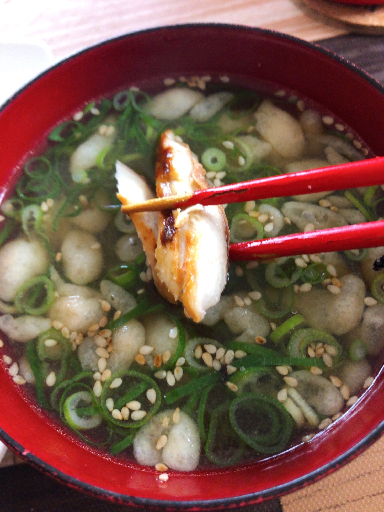 手作りの味噌汁　沙優　SP サバ缶と玉ねぎの味噌汁｜Oishiine!!（おいしいね!!）