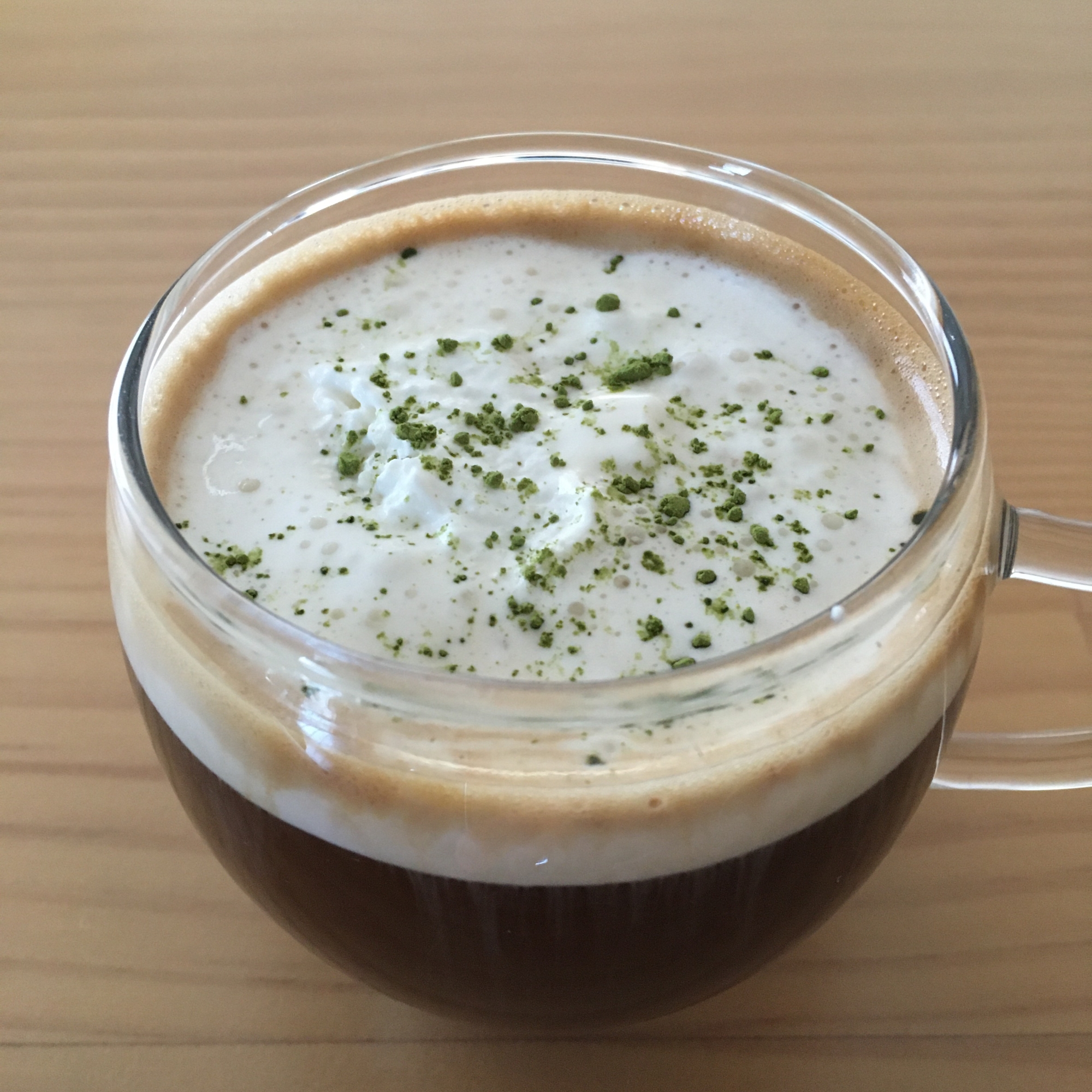 ホイップクリームで簡単　抹茶クリームコーヒー