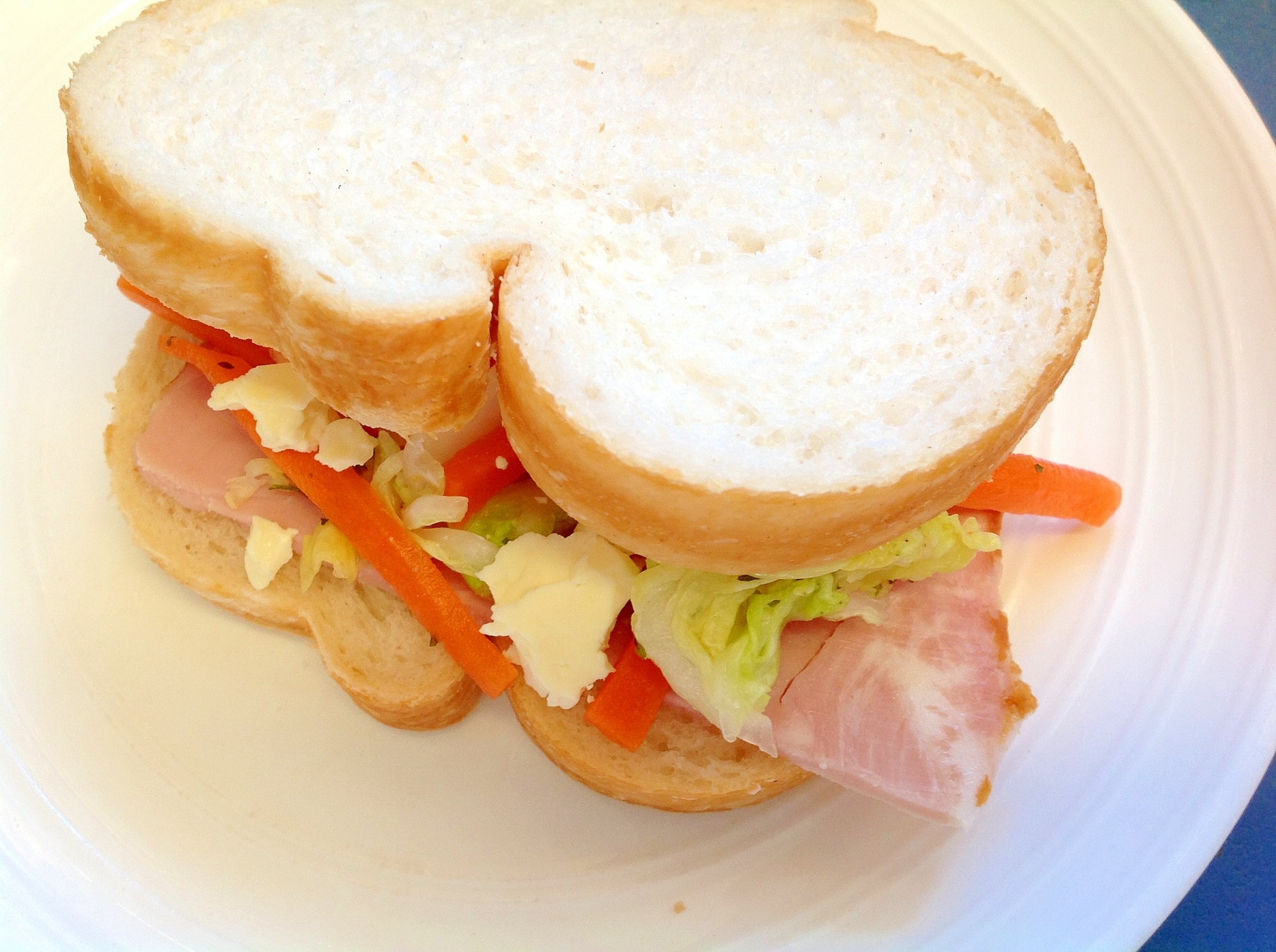 ピュイレンズ豆、スパイス入りローストニンジン、フェタチーズのサラダのレシピ