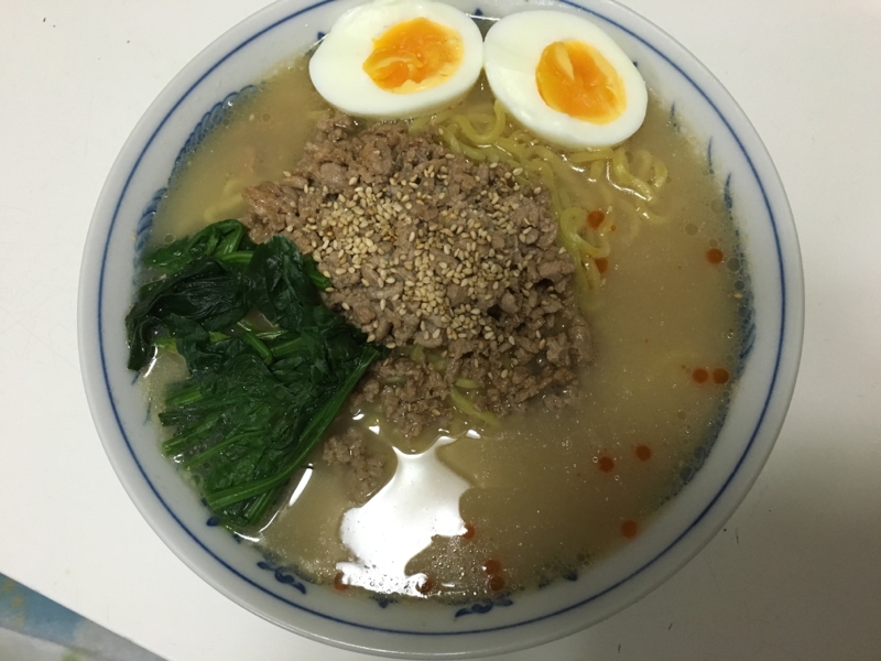 胡麻ドレッシングで担々麺