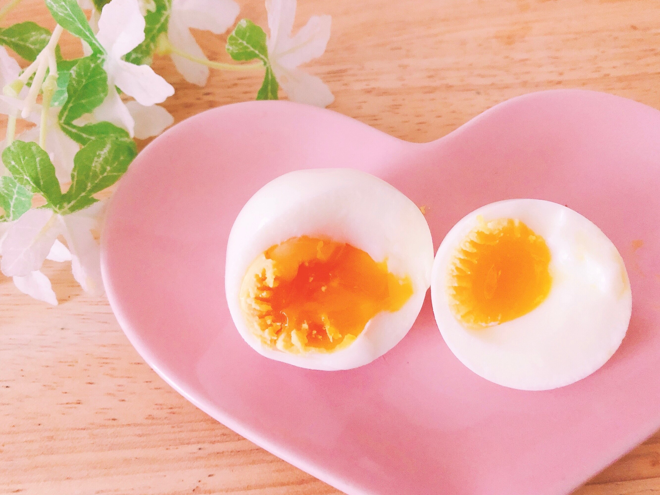 超節約&超時短ꕤおたま1杯の水で半熟ゆで卵 レシピ・作り方 by sweet