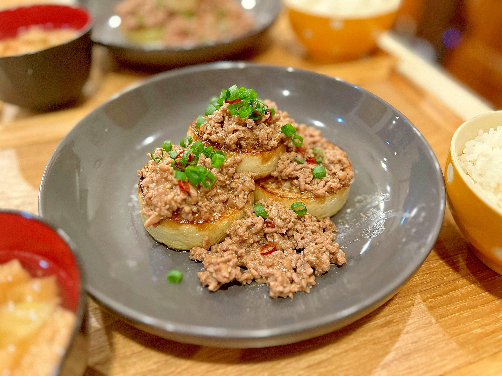 大根ステーキの甘辛そぼろあんかけ♡