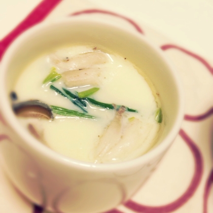 白だしで味バッチ茶碗蒸し