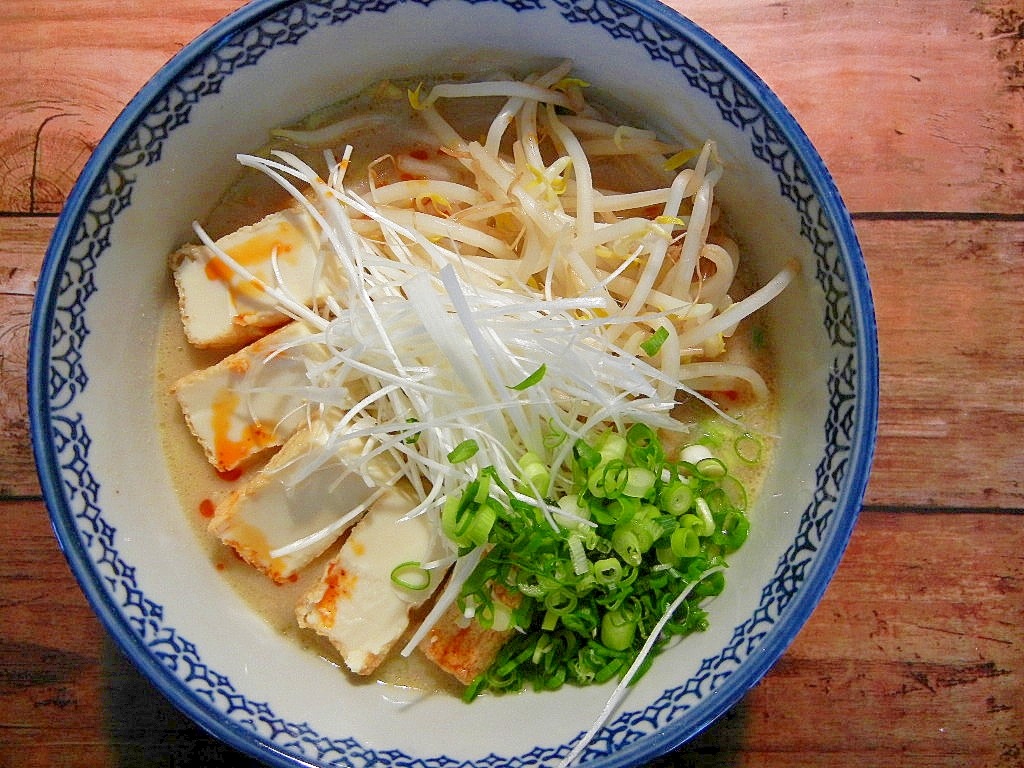 厚揚げの担々麺