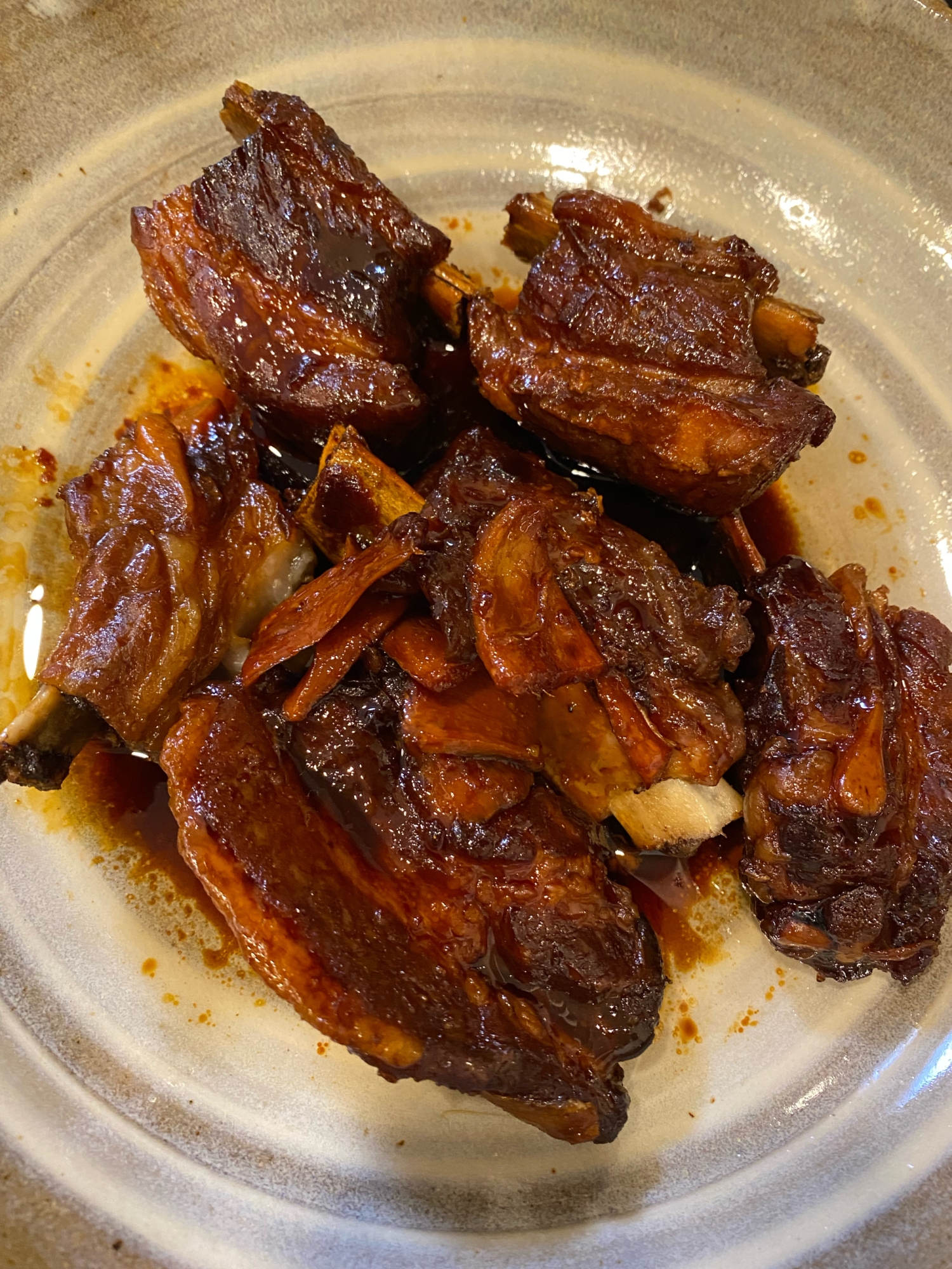 炊飯器で簡単！こってりスペアリブ