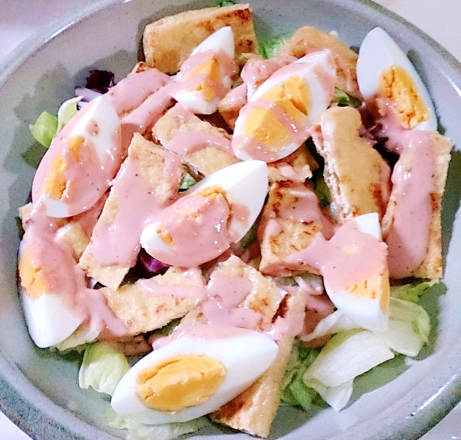 油揚げとゆで卵のサラダ