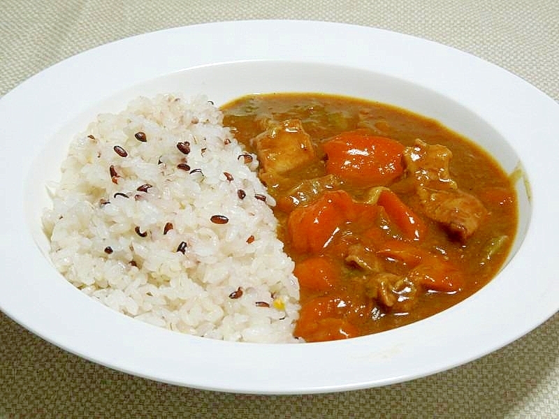 豚スペアリブと春野菜のハピファミカレー