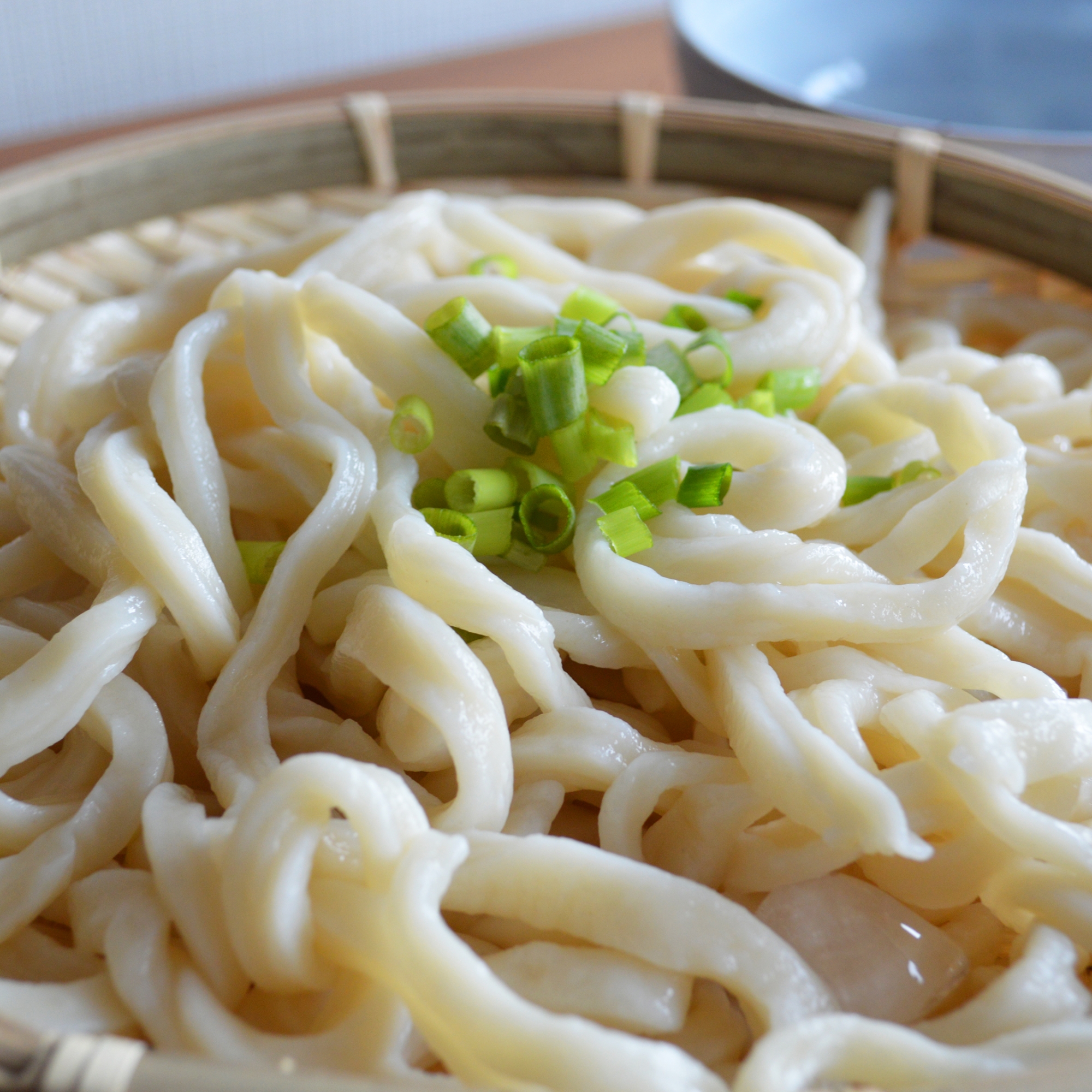 こねて楽しい「自家製うどん」