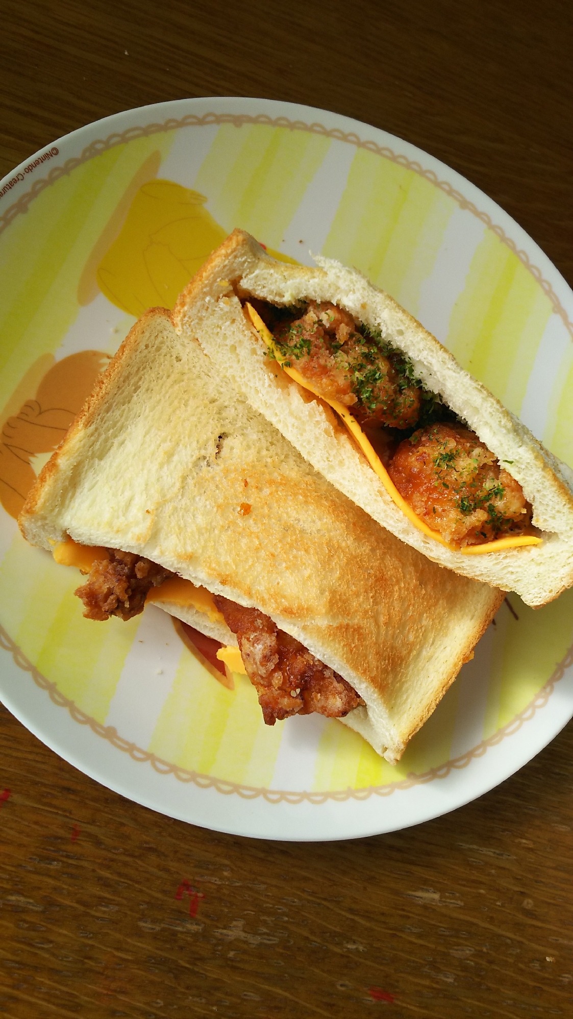 わさびマヨネーズの唐揚げチーズサンド