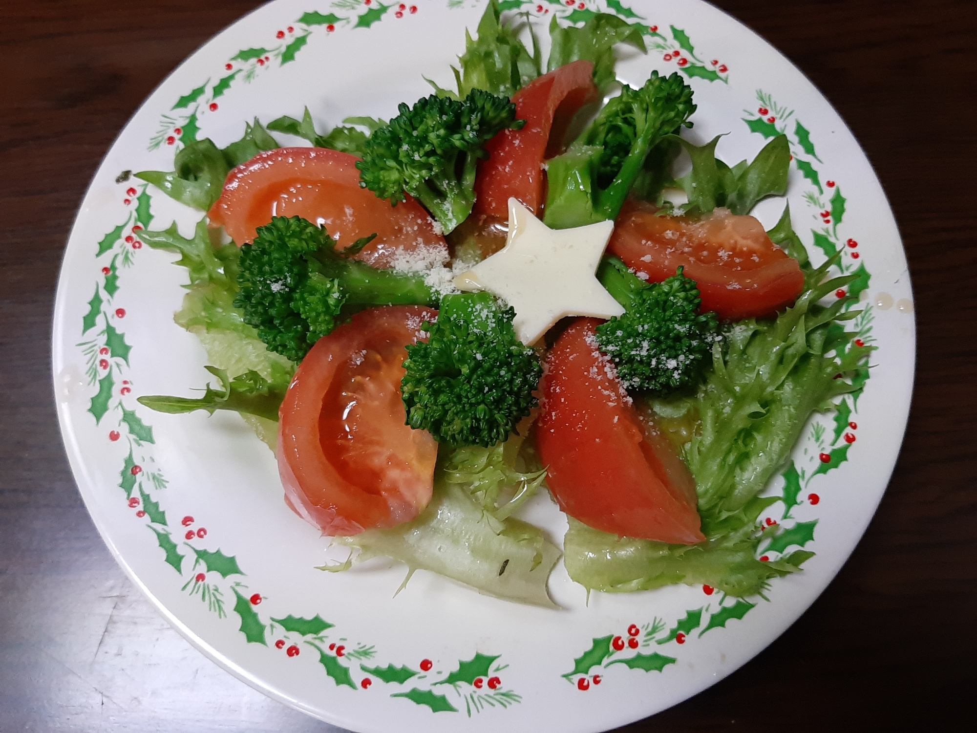 クリスマスに★簡単ブロッコリーとトマトサラダ
