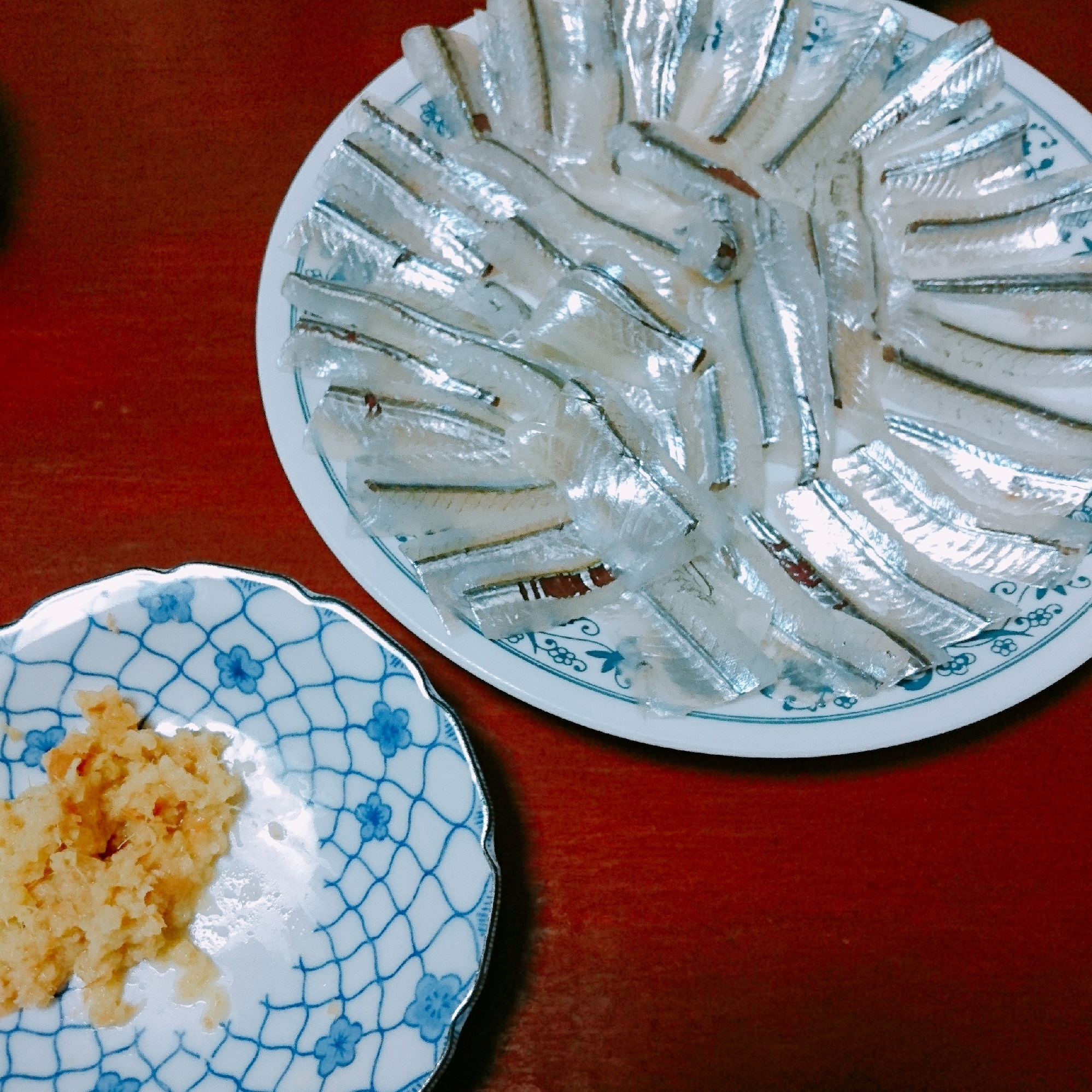 たっぷりの生姜醤油で食べるサヨリのお刺身 レシピ 作り方 By やっすん 楽天レシピ たっぷりの生姜醤油で食べるサヨリのお刺身 レシピ 作り方 By やっすん 楽天レシピ