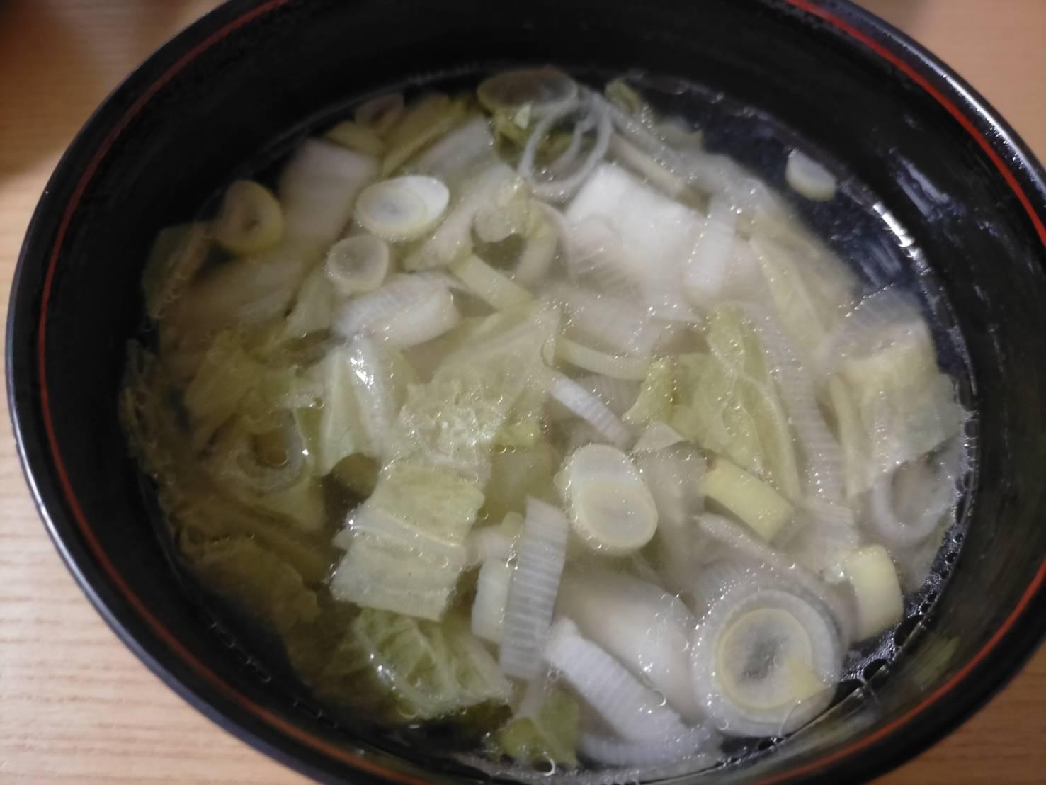 ≪超簡単で激安≫ 白菜とネギの中華スープ