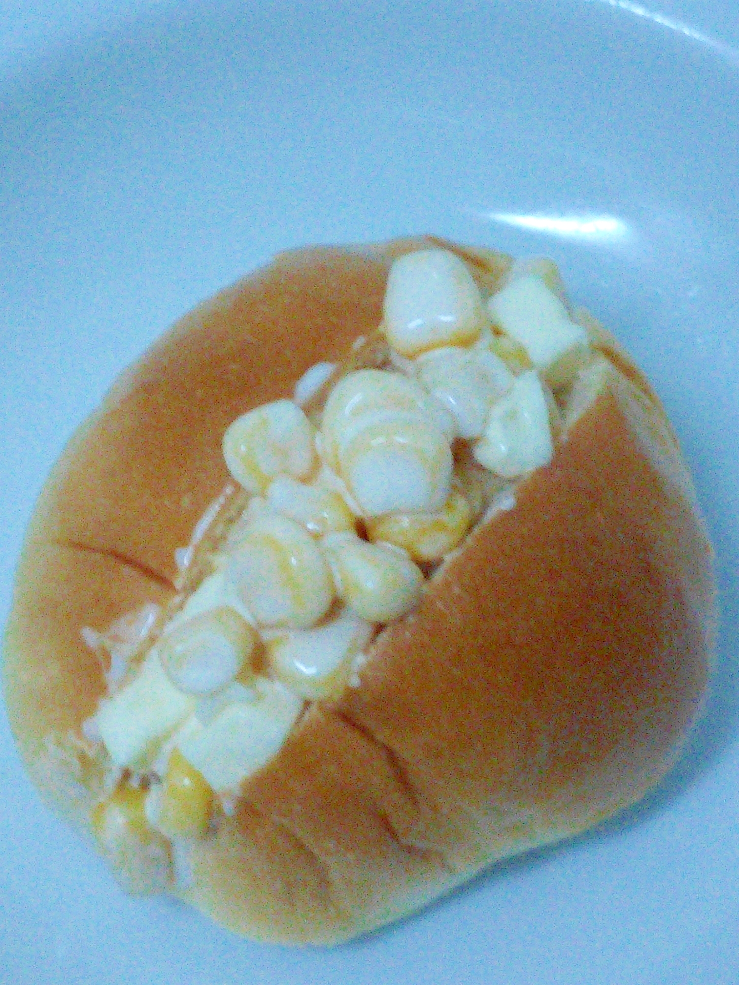 簡単☆チーズ入りコーンマヨのロールパンサンドイッチ