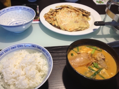 ご飯とチヂミで頂きました！鍋の図がないですが。。。初めて食べましたが、本当にまろやかで美味しかったです！