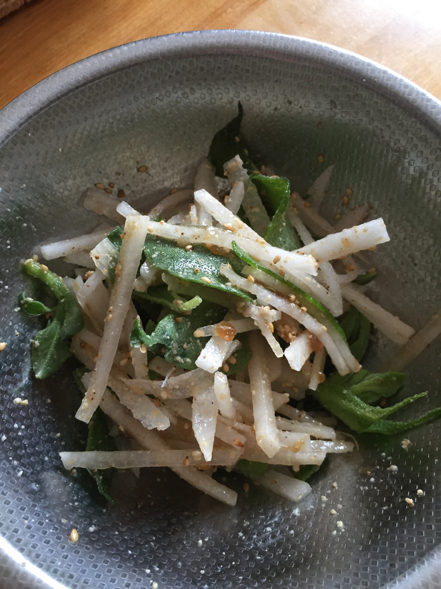 大根とアイスプラントの胡麻和え