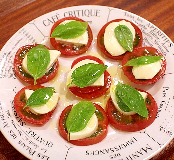 簡単アペタイザー トマトのカプレーゼ レシピ 作り方 By ネコの手 楽天レシピ