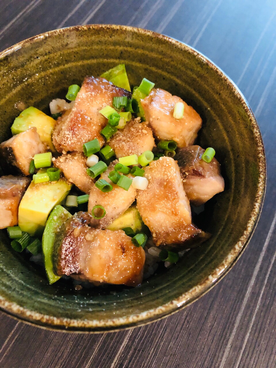 切り身で☆ぶりの照り焼き×アボカド丼