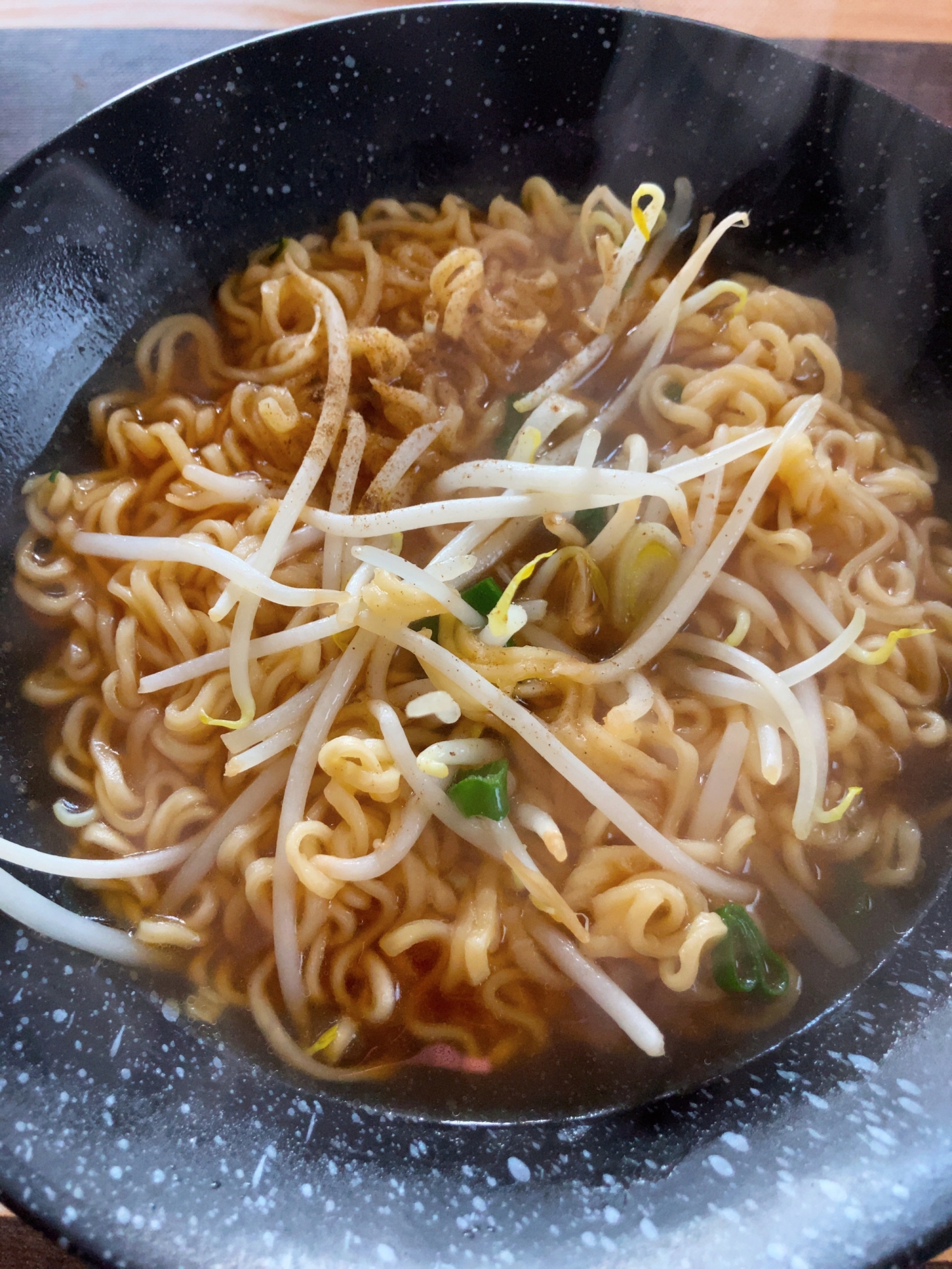 もやしネギラーメン