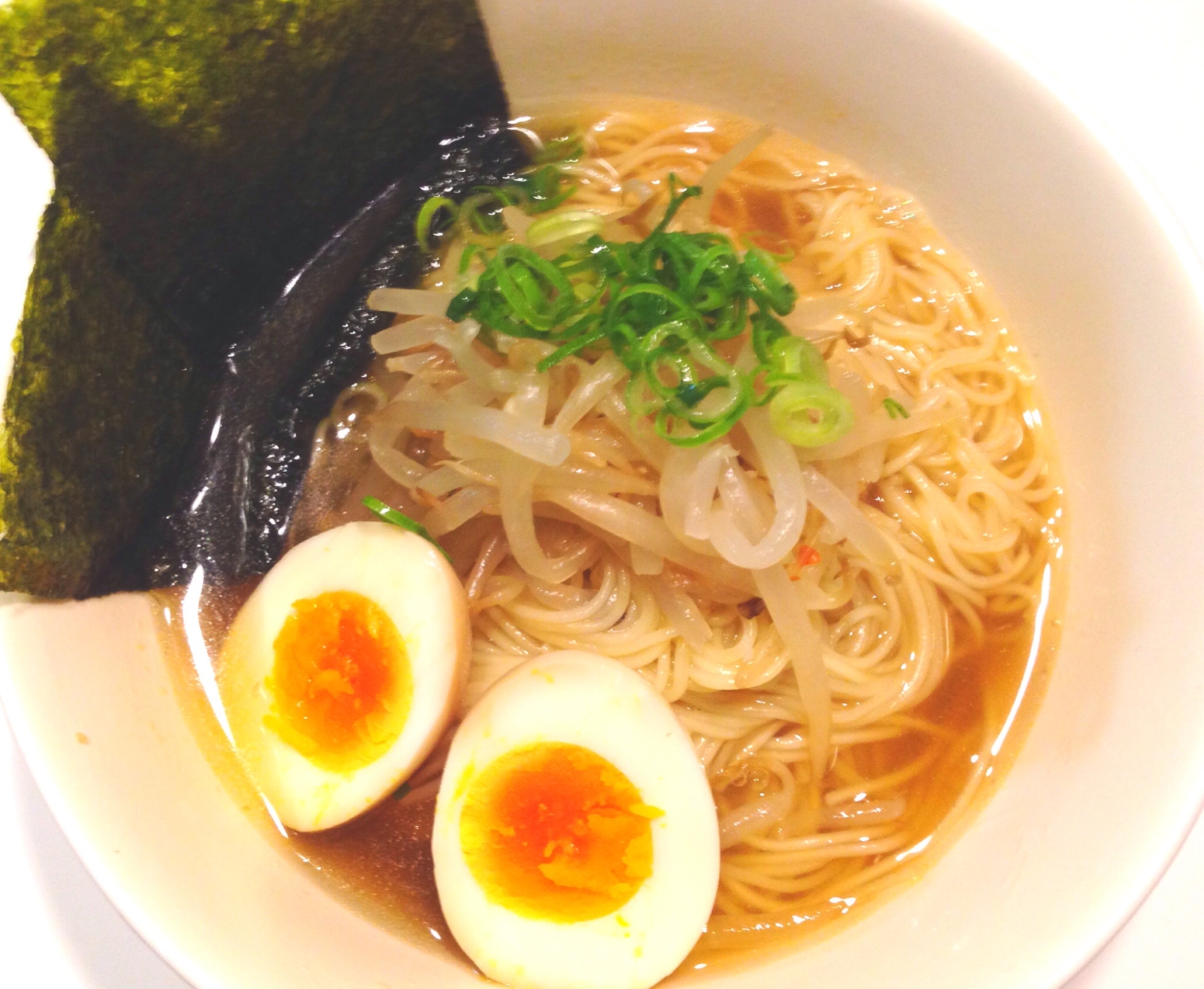 そうめんがまさかの極細中華麺！醤油ラーメン