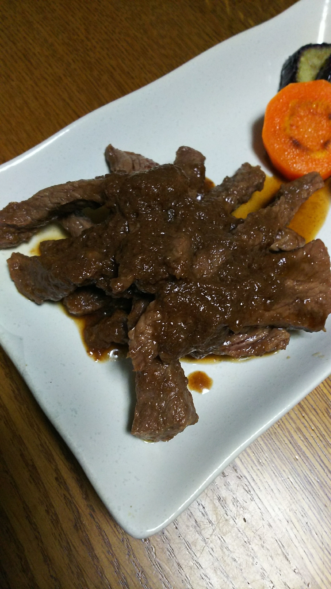 牛肉のおろし玉ねぎ漬け焼き