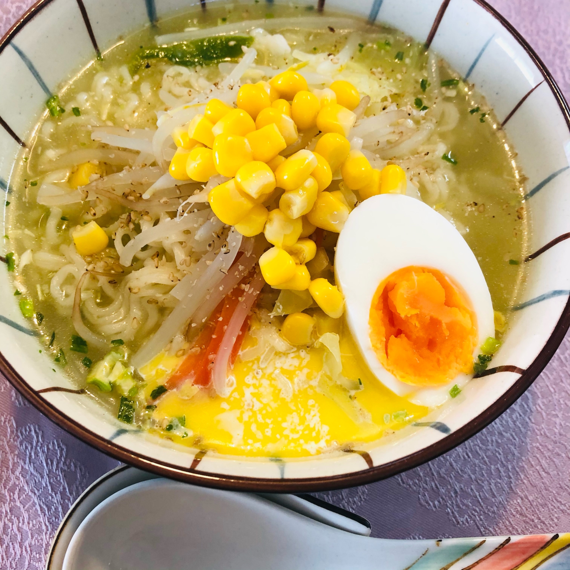 塩バターコーン野菜ラーメン