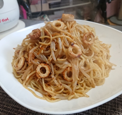 豚肉とちくわの焼きそば