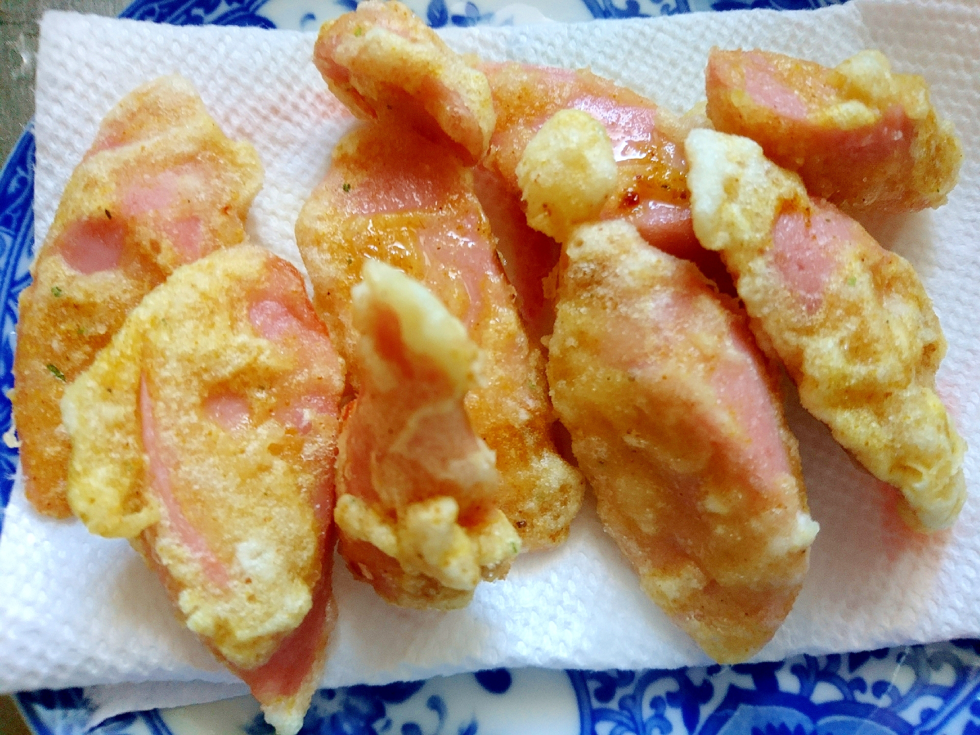 魚肉ソーセージの天ぷら(カレー味)