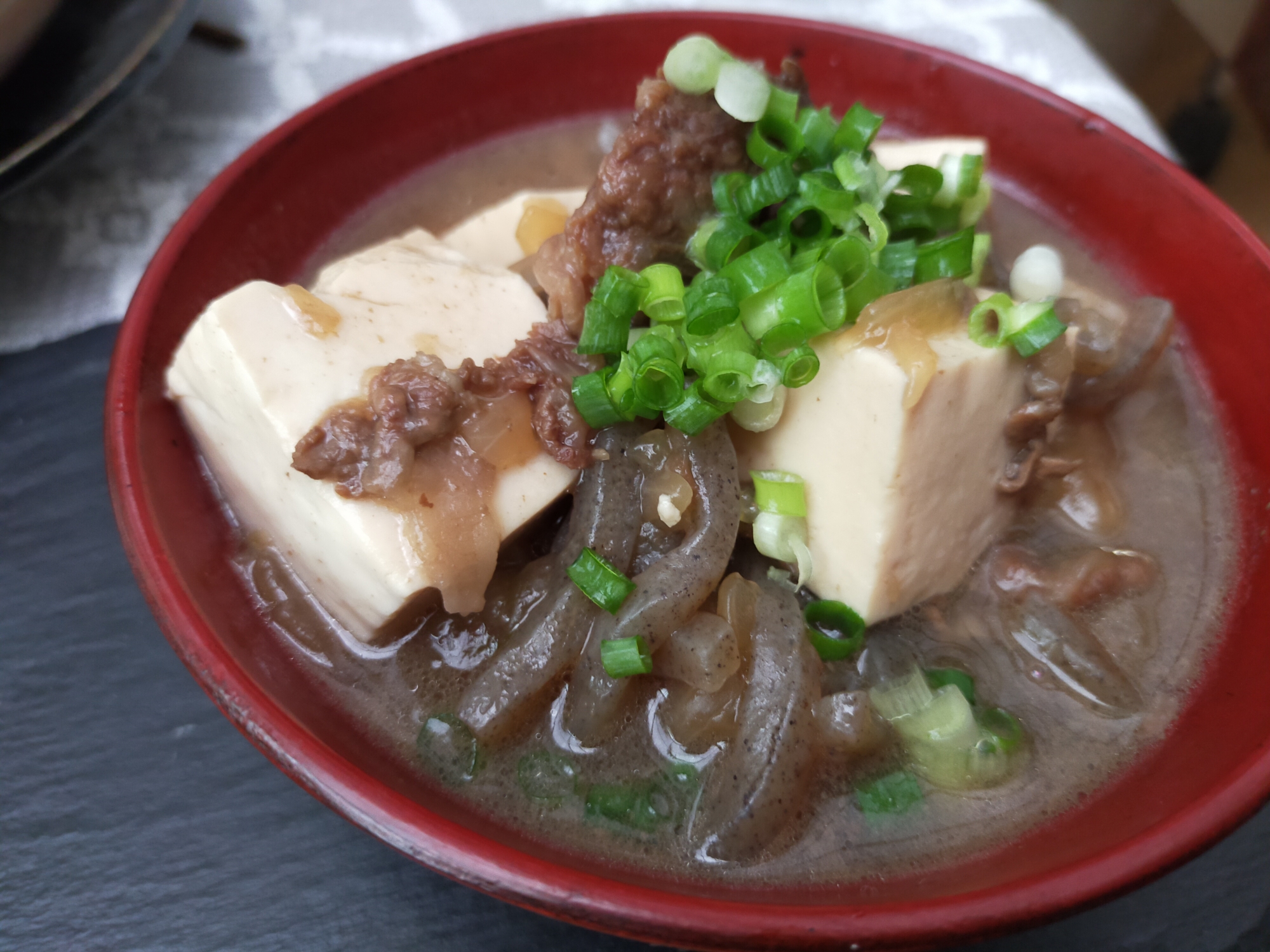 圧力鍋で牛肉煮込んで、肉豆腐