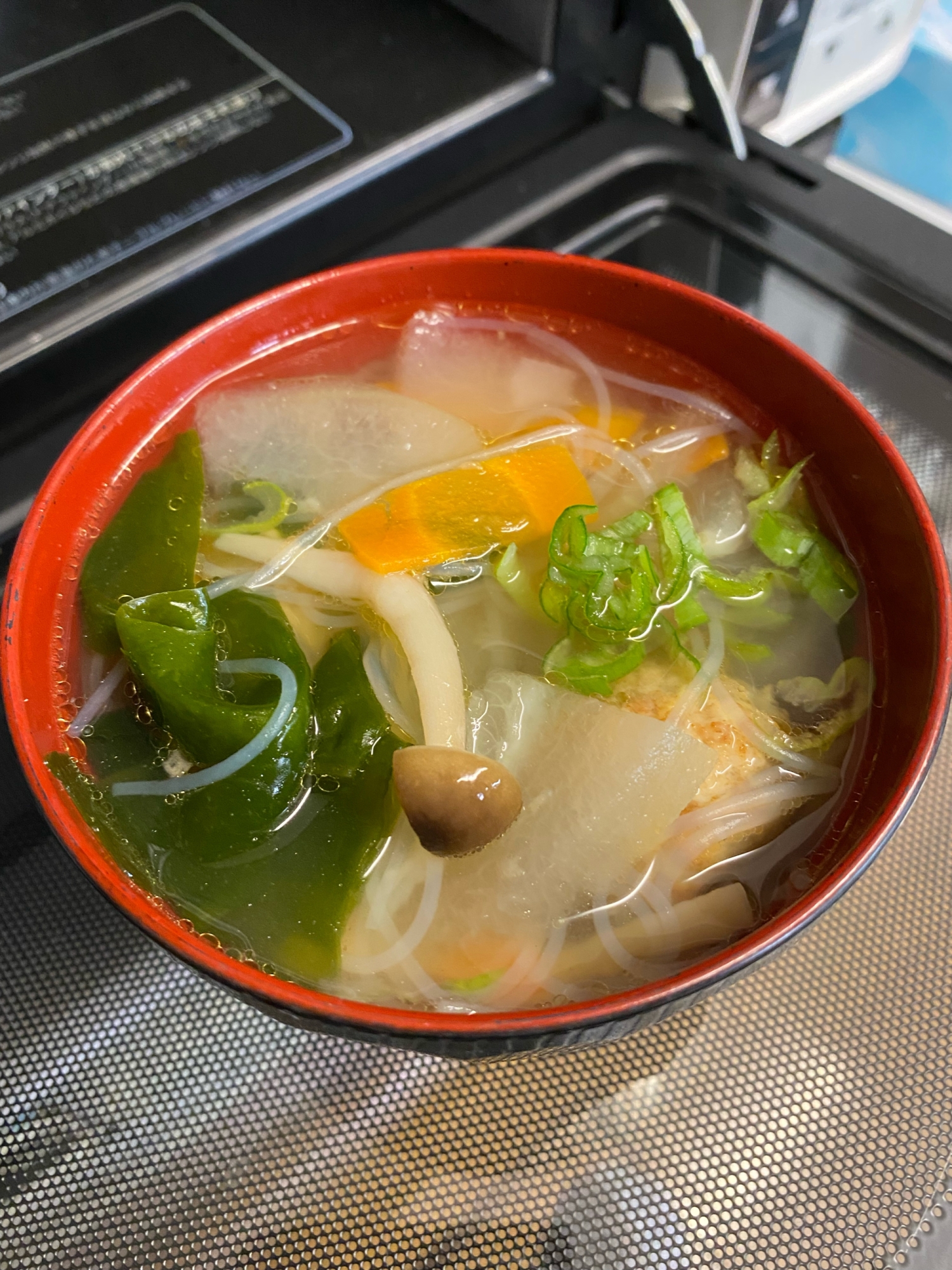 ヘルシー❣️冬瓜と肉団子の中華春雨スープ