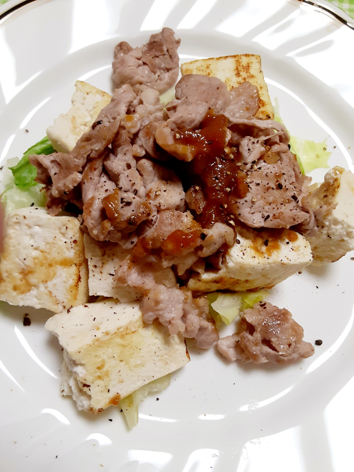 焼き肉ワンプレート■豚肉、温めレタス、木綿豆腐■