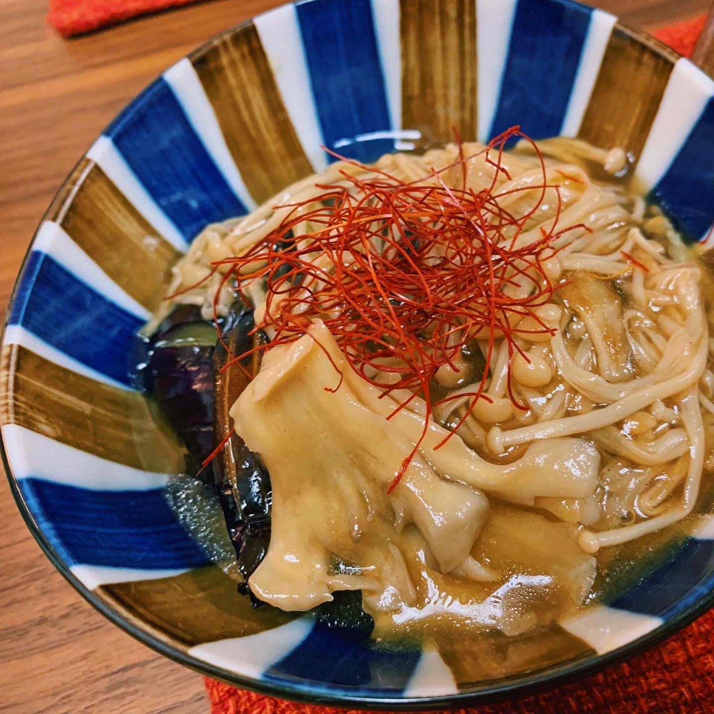 とろとろ茄子のきのこあんかけ