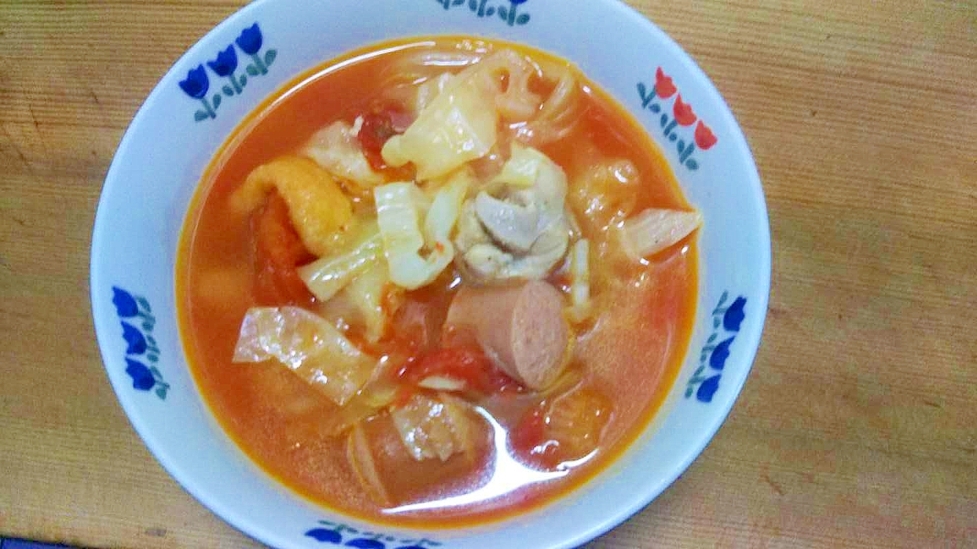 キャベツ鶏ももウインナ油揚げ煮込み/トマト味