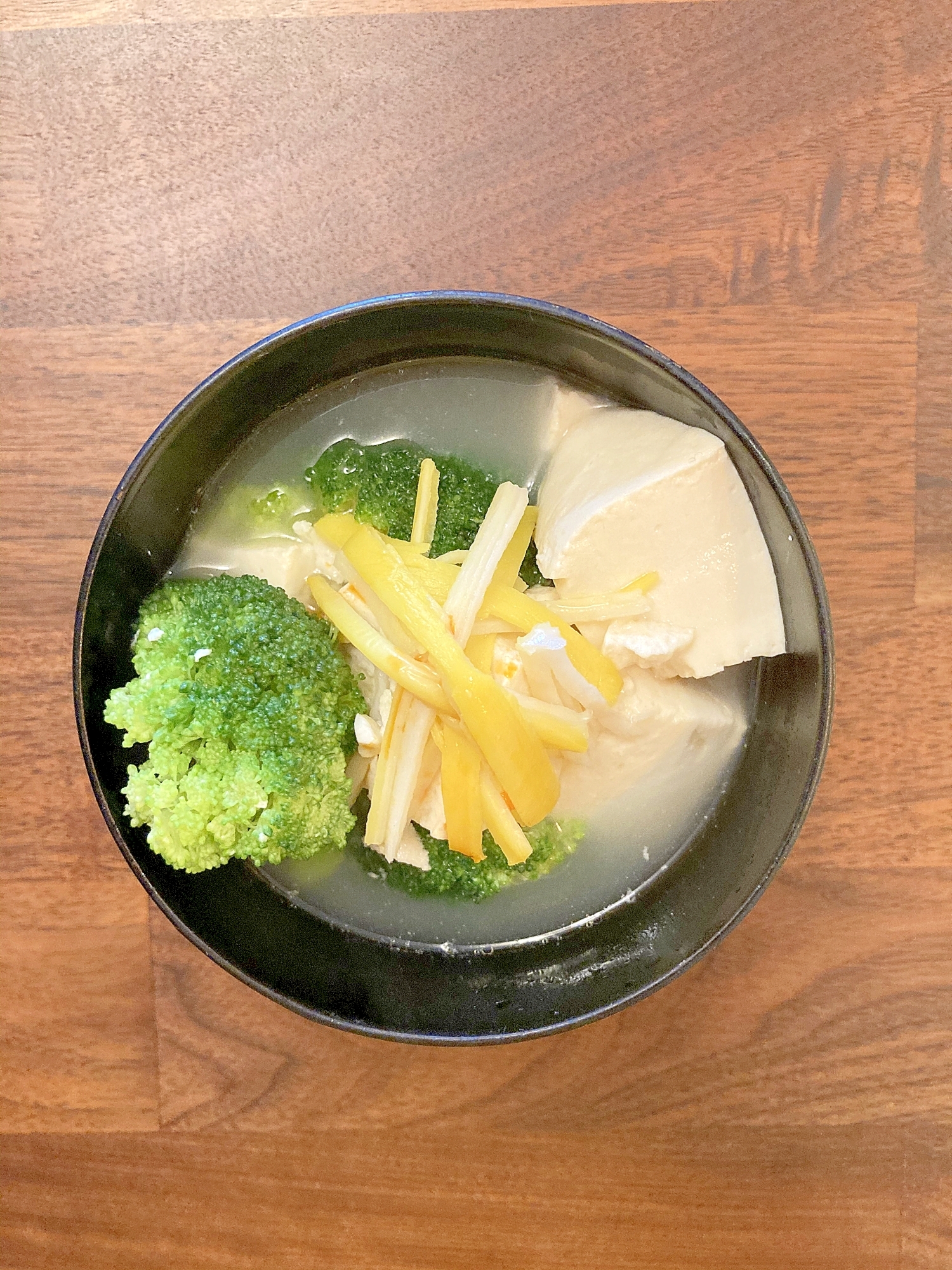 ブロッコリーと豆腐の食べるスープ