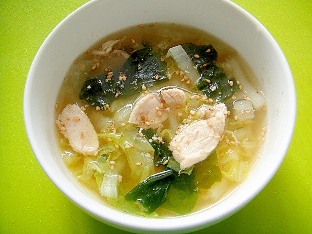 白菜とささみワカメの中華風スープ