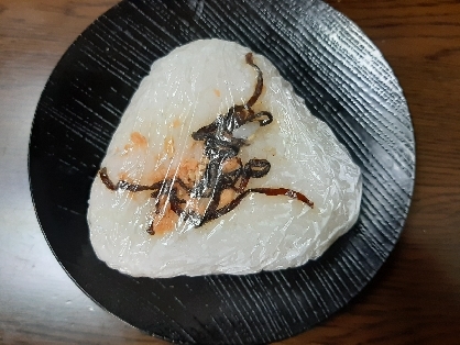 塩昆布×鮭<・))><しっとりおにぎり♪ْ˖⋆