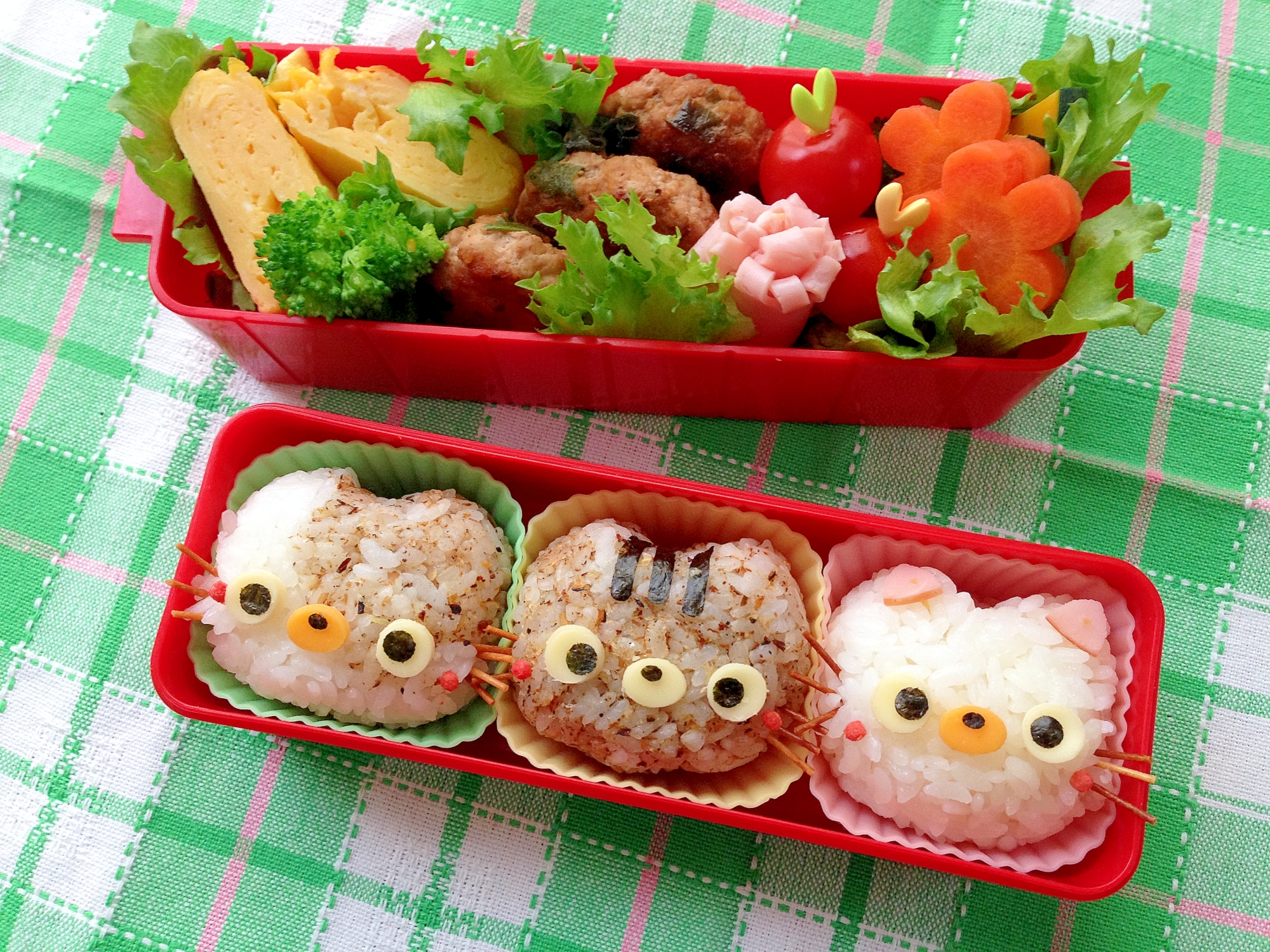 キャラ弁☆ニャンニャンニャンのデコおにぎり♪