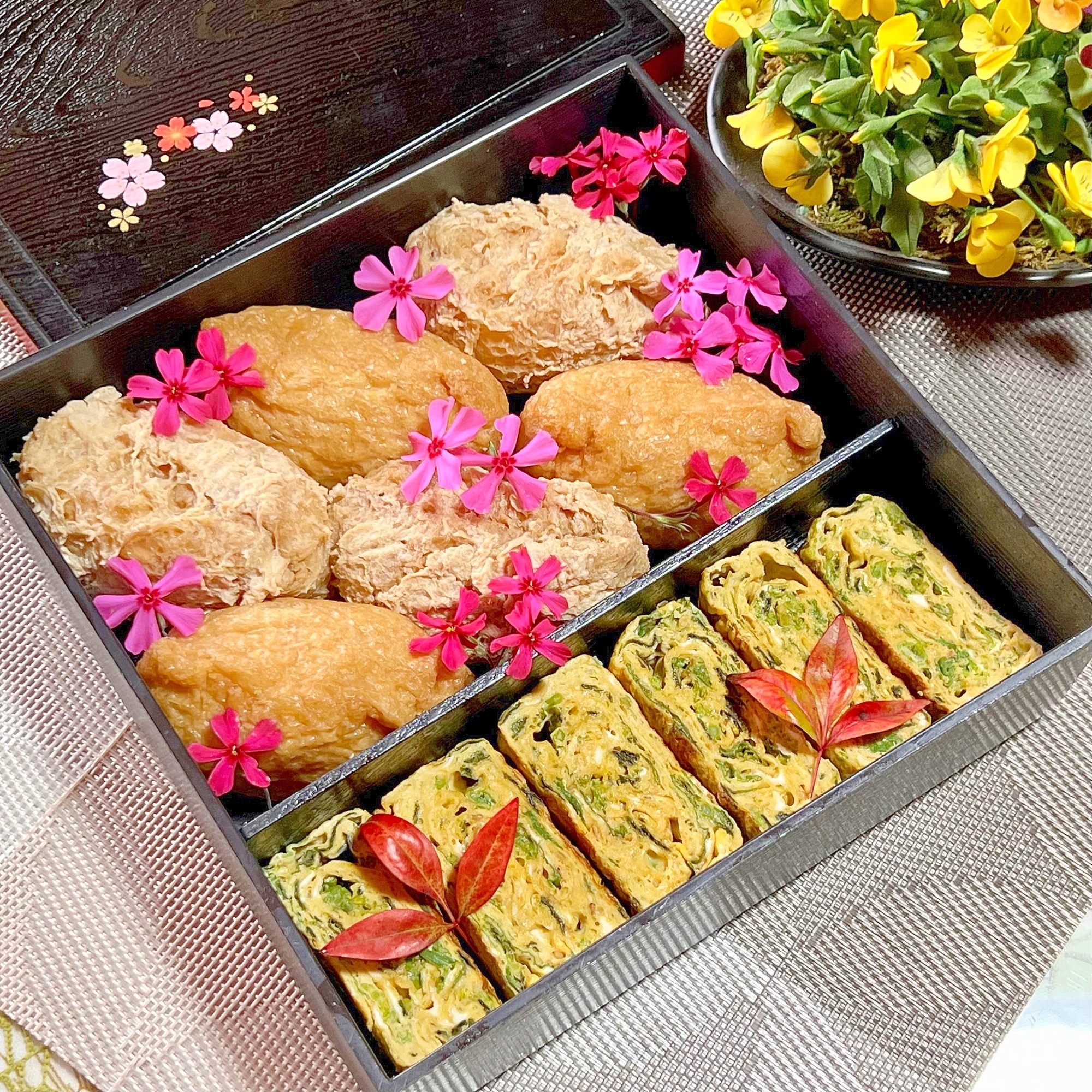 ふりかけで簡単！菜の花の厚焼き卵