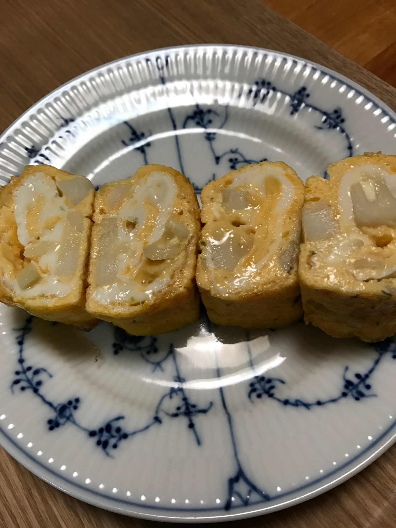 たけのことクリームチーズの青のり入り卵焼き