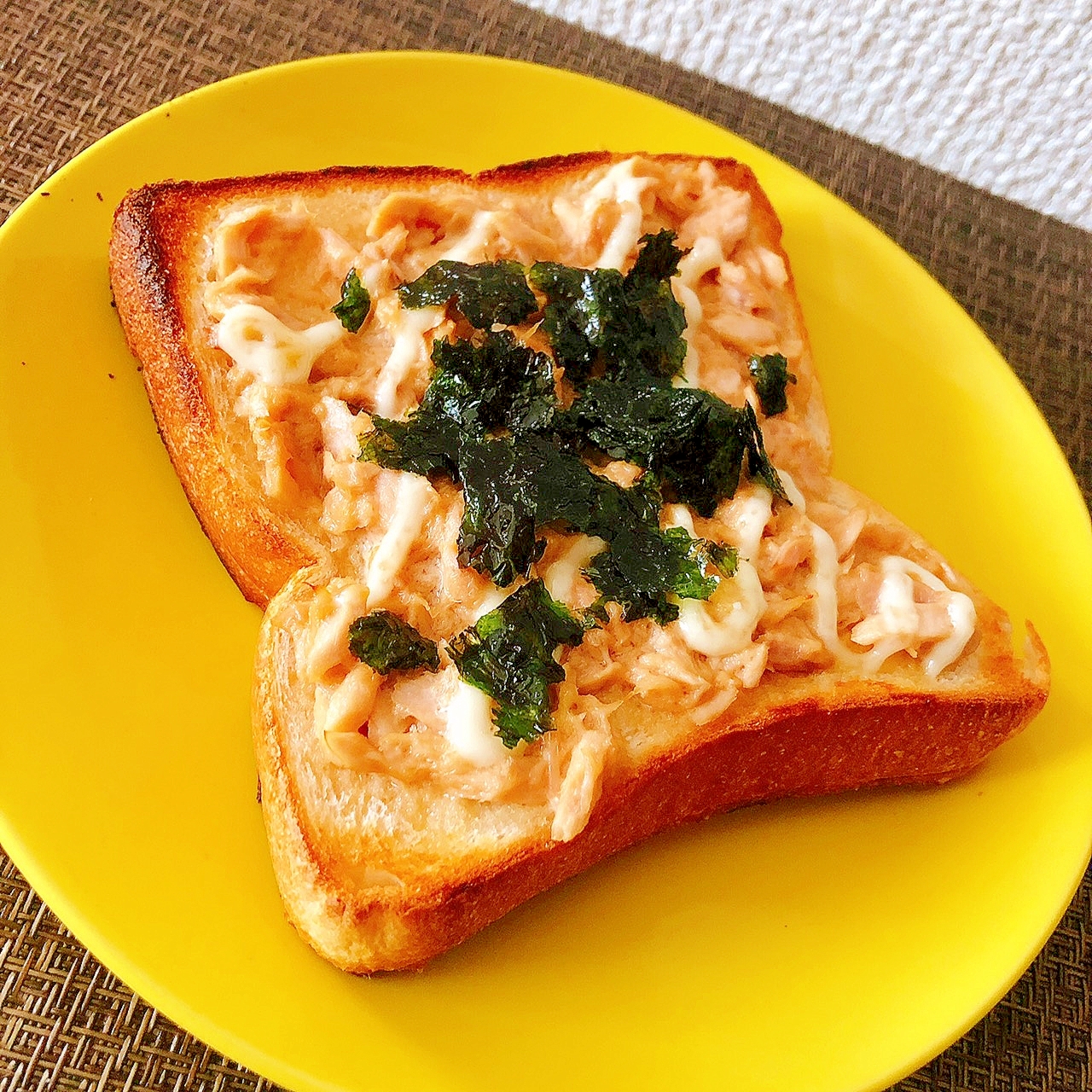 混ぜて焼く！照り焼きチキン風ツナトースト