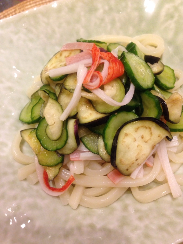 レンジで簡単！きゅうりと茄子のさっぱりうどん