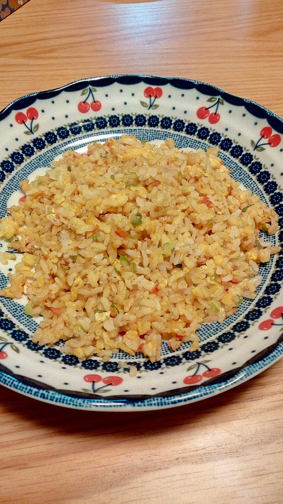 鮭フレークで簡単変わり種！鮭チャーハン