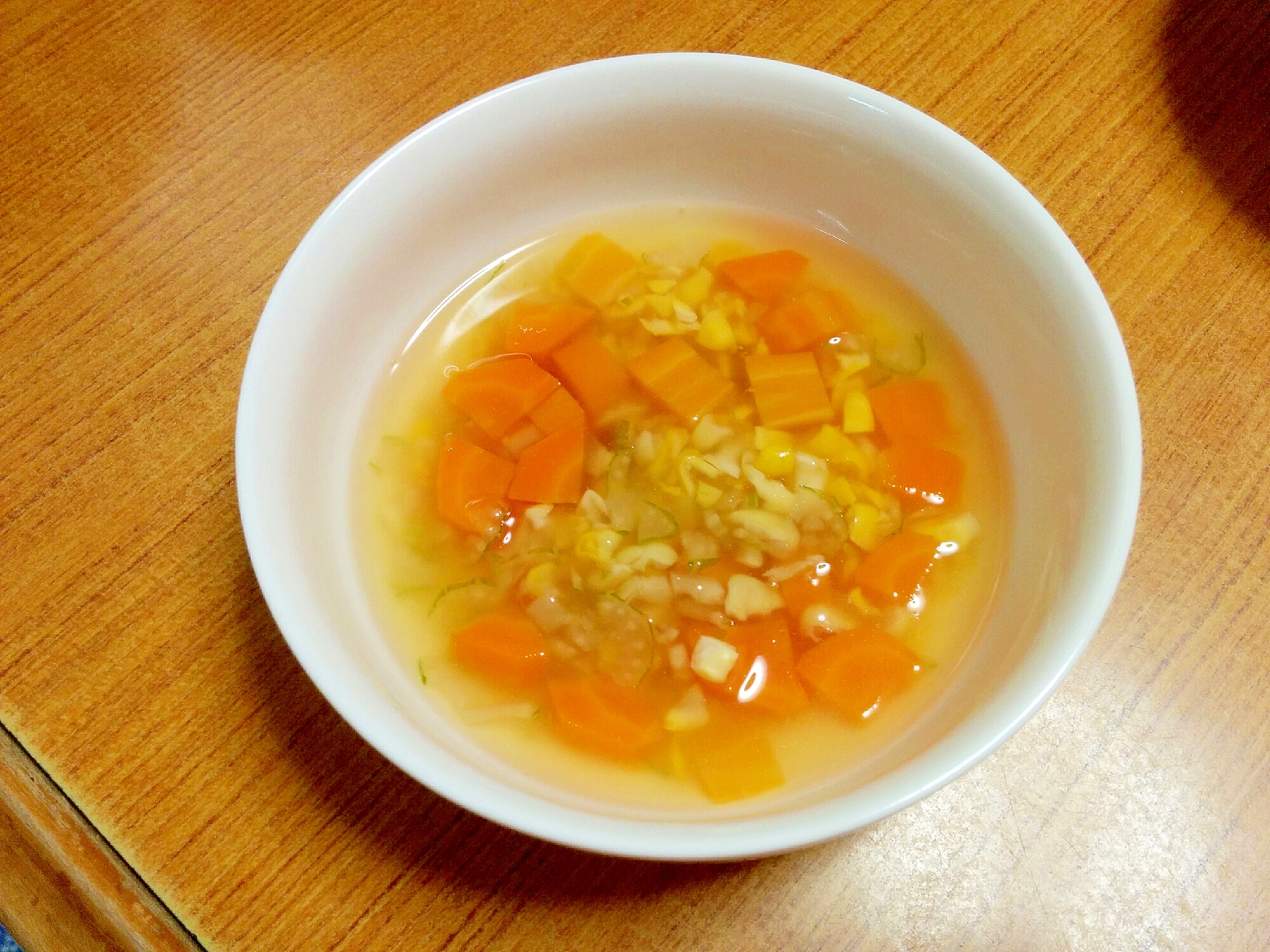 【離乳食】彩り野菜のスープ