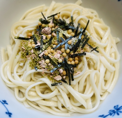 包丁も火も使わない★お茶漬けの素でズボラなうどん