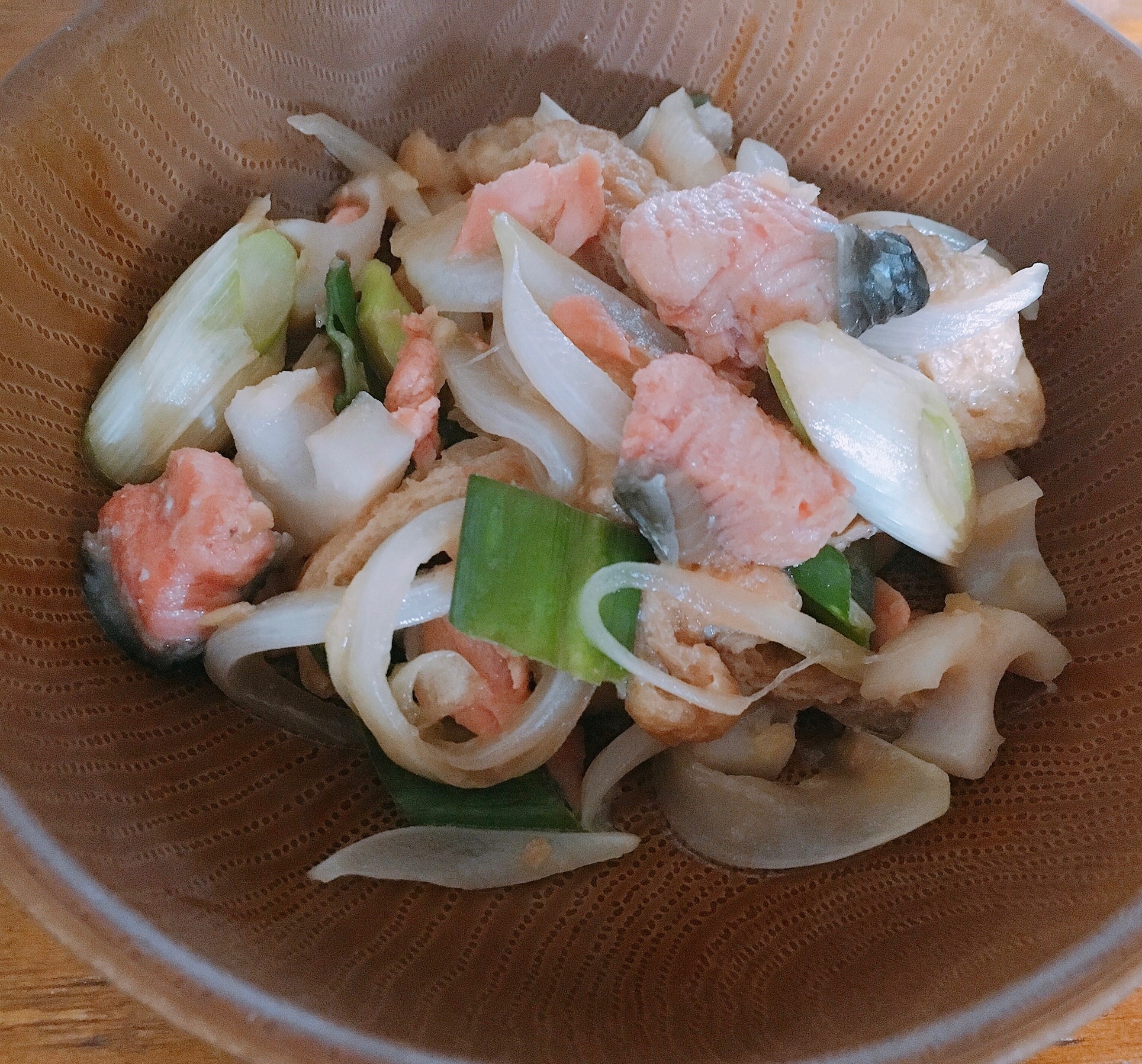 鮭の節約野菜かさまし生姜焼き風炒め