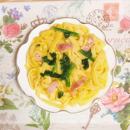 小松菜と鶏肉のクリームパスタ