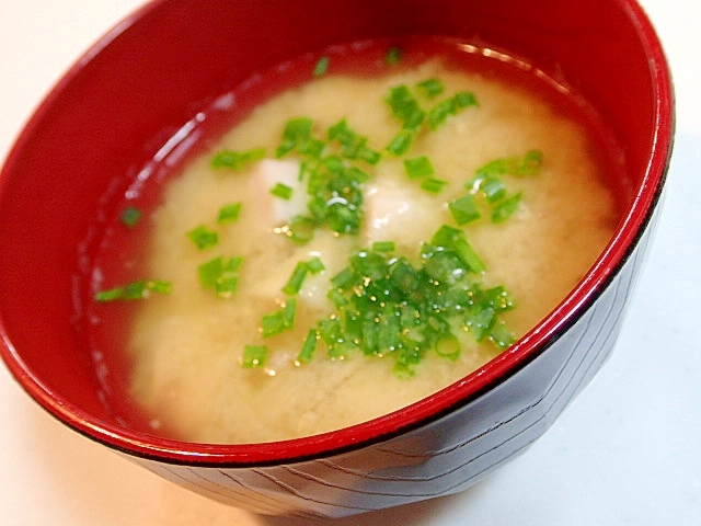 あごだし味噌で　里芋と牛蒡の味噌汁♬