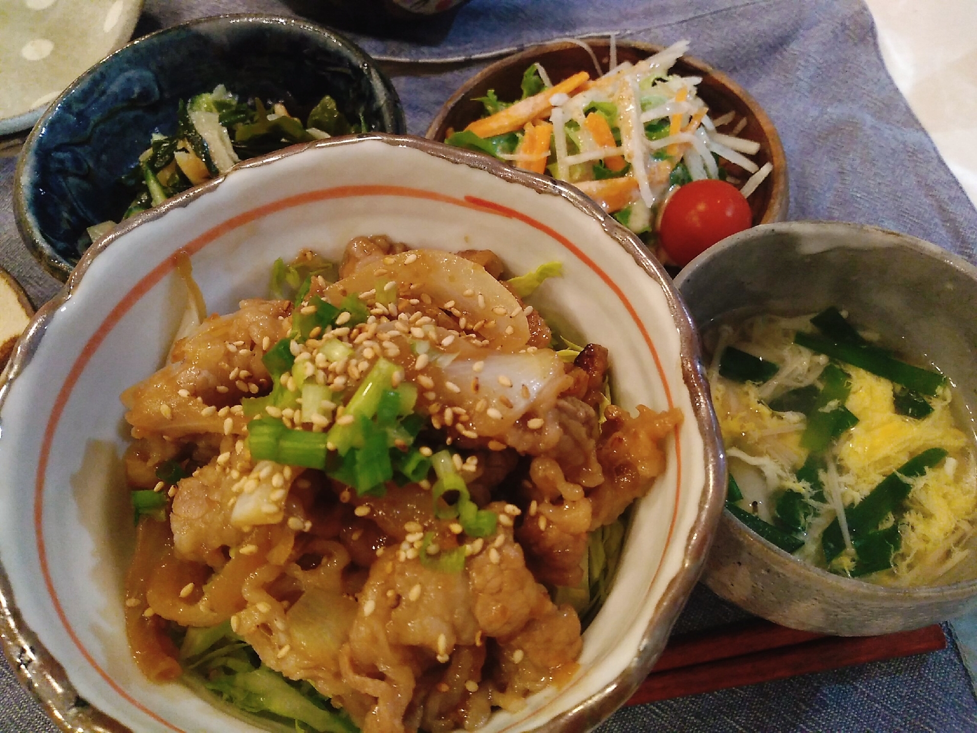 ごはんがすすむ！新玉ねぎのカルビ丼☆