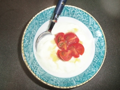 トマトヨーグルト