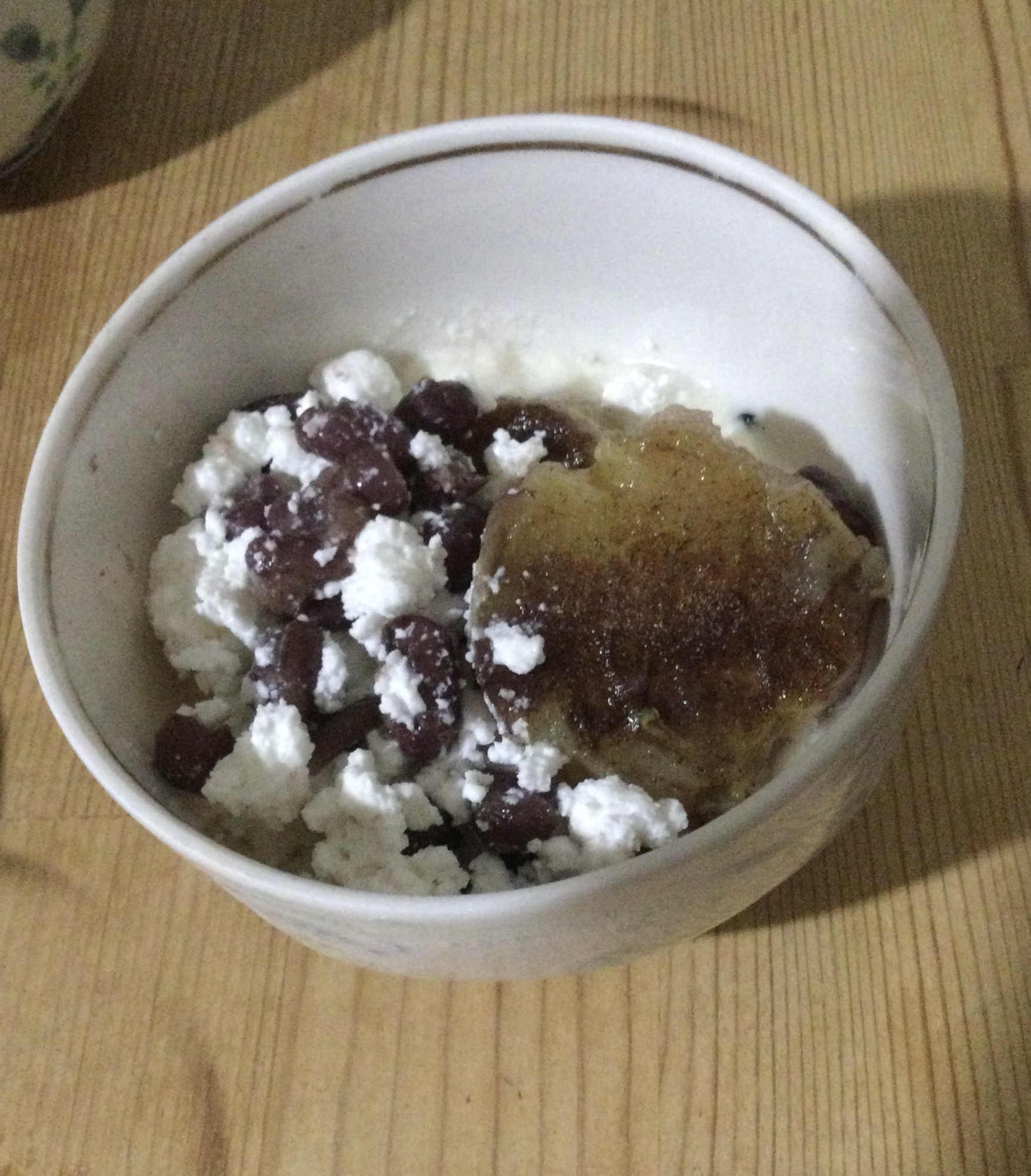 国産チーズさつま芋小豆乗せ♢豆乳ヨーグルト