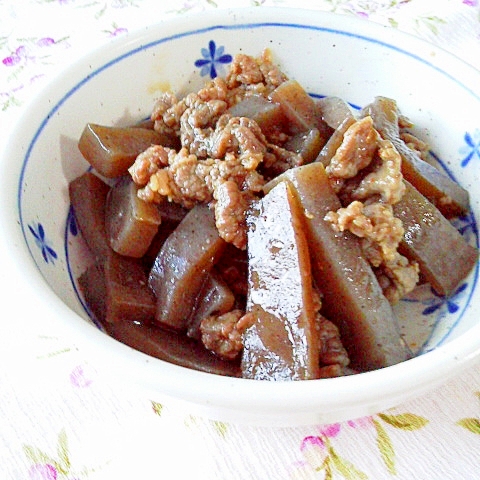 コンニャクと牛肉の甘辛炒め煮